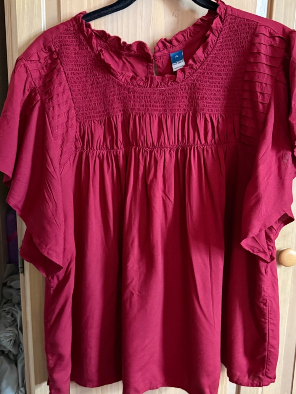 Old Navy Cranberry Smocked Ruffle-Neck Blouse size XL Boho feminine cottagecore